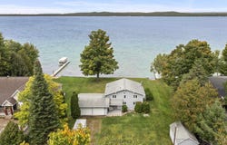 6910 Carter Road, Beulah, MI 49617
