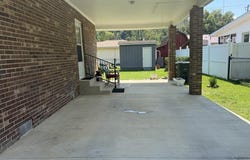 194 Wallen Drive, Van Lear, KY 41265