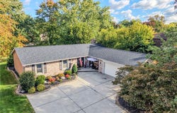 17096 Hawks Lookout Lane, Strongsville, OH 44136