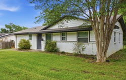 1724 Spring Lake Drive, Mesquite, TX 75149