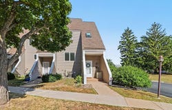1306 Boardwalk Place, Minneapolis, MN 55411
