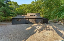 564 Hubbard Road, Killingly, CT 06241