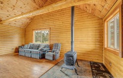 1617 W US HWY 2, Gulliver, MI 49840