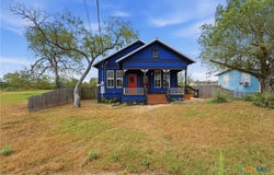 1930 Dreyer Lane, Gonzales, TX 78629