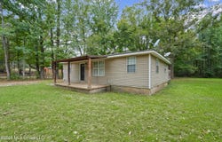 14881 Bell Road, Byhalia, MS 38611