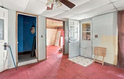 410 E Railroad Ave, IA 50066
