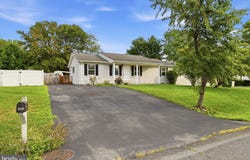 303 HACKBERRY Drive, STEPHENS CITY, VA 22655