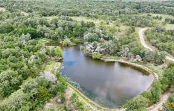 Cr 420, Waelder, TX 78959