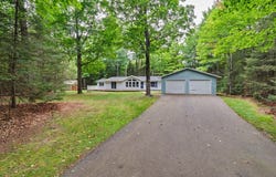 1669 APACHE TRL, St Germain, WI 54558