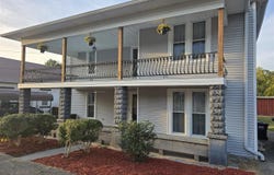 211 E Main Street, Hodgenville, KY 42748