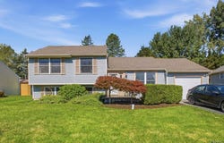 13 Inglesid Lane, Liverpool, NY 13090
