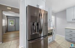 913 S Williams Ave, Sioux Falls, SD 57104
