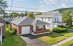 101 Zoa Ave, JOHNSON CITY, NY 13790