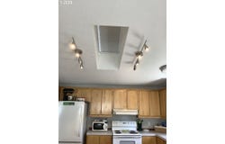 1111 SE 3RD Ave, Canby, OR 97013
