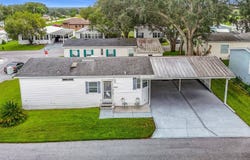 10936 Tumbleweed Dr, Dade City, FL 33525