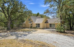 90 County Road 2256, Valley View, TX 76272