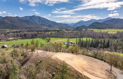 Messinger Road, Grants Pass, OR 97527