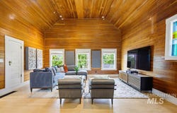 119 S Walnut St, Boise, ID 83712