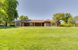 2814 Edgewood Dr, Enid, OK 73703