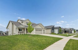 2105 Timberview Drive, Norwalk, IA 50211