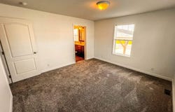 1090 E Park Street, Gardner, KS 66030