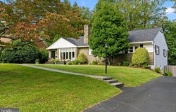 320 KENT Road, BROOMALL, PA 19008