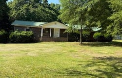 186 DOC KING Rd, Nauvoo, AL 35578