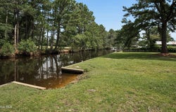 272 Bay Shore Drive, Chocowinity, NC 27817