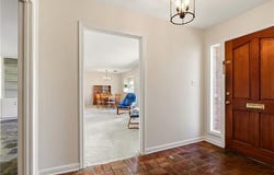 9529 ROBIN Lane, River Ridge, LA 70123