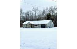 233 W Branch Rd, Smethport, PA 16749