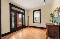 3742 Applegate Avenue, Cheviot, OH 45211
