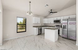 916 NE 1st Place, Cape Coral, FL 33909
