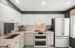 8234 CRESTMONT CIR, SPRINGFIELD, VA 22153