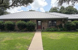 108 Meadow Drive, Schulenburg, TX 78956