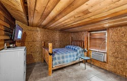 206 22 Hills Rd, Gause, TX 77857
