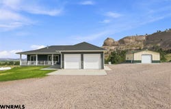 210038 PINECONE DR, Gering, NE 69361