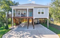 101 SE 14th Street, Oak Island, NC 28465