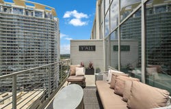 800 W 5th St, Austin, TX 78703