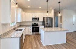 3 Coffeys, Farmville, VA 23901