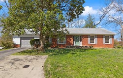 325 Maple Avenue, Burnside, KY 42519