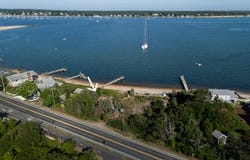 11 Beach Road, Oak Bluffs, MA 02557