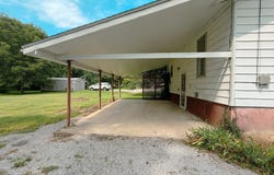 2002 IL Highway 15, Fairfield, IL 62837