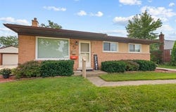 34605 Hiveley Street, Westland, MI 48186
