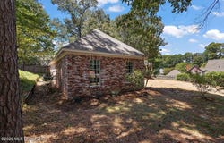 427 Apple Valley, Pearl, MS 39208