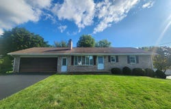 2241 SEITZ Drive, LANCASTER, PA 17601