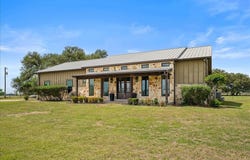 98 County Road 957B, Schulenburg, TX 78956