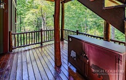 89 Springhouse Dr, Elk Park, NC 28622