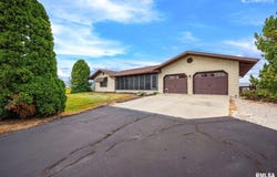 18067 DEE MAC Road, Mackinaw, IL 61755