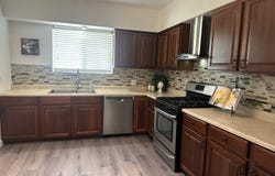 1111 E TURNEY Avenue, Phoenix, AZ 85014