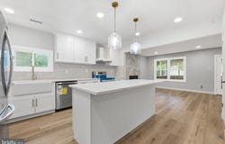14 SADDLE Drive, MOUNT LAUREL, NJ 08054